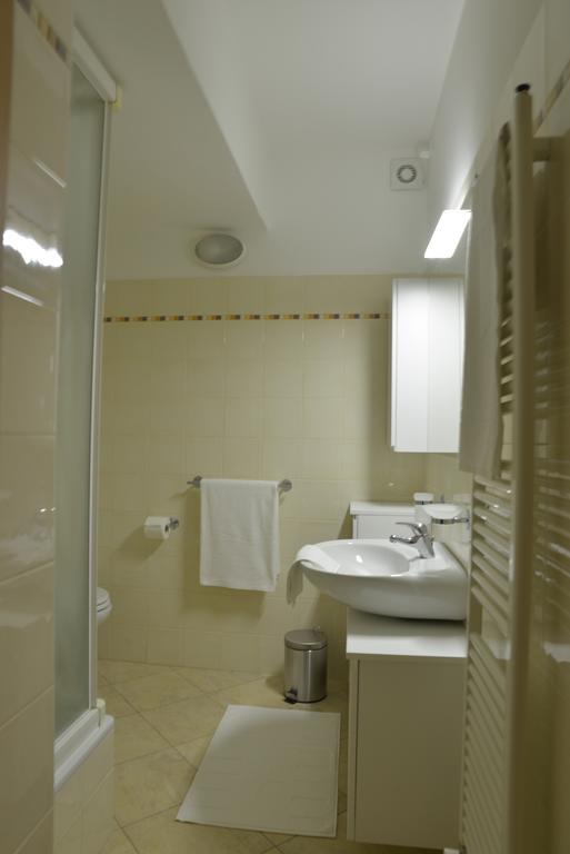 Residenza Cece' Apartment เลคโค ห้อง รูปภาพ